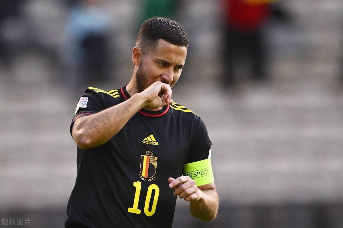 包含瑞士中场大将杀入禁区，独造绝杀帮助球队晋级北美洲杯四强赛，士气大振的词条