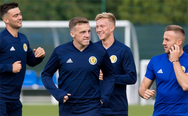 比利时战胜苏格兰实力碾压对手，表现亮眼