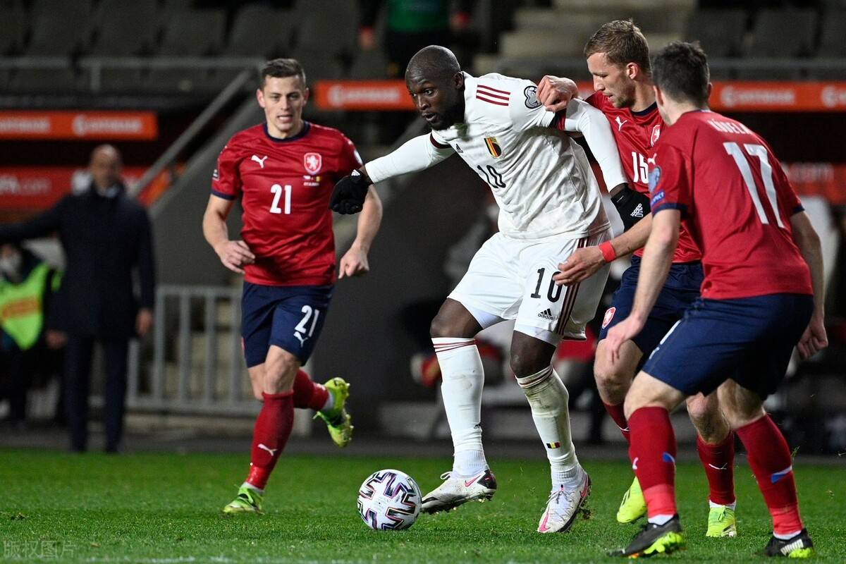 比利时战胜苏格兰实力碾压对手，表现亮眼