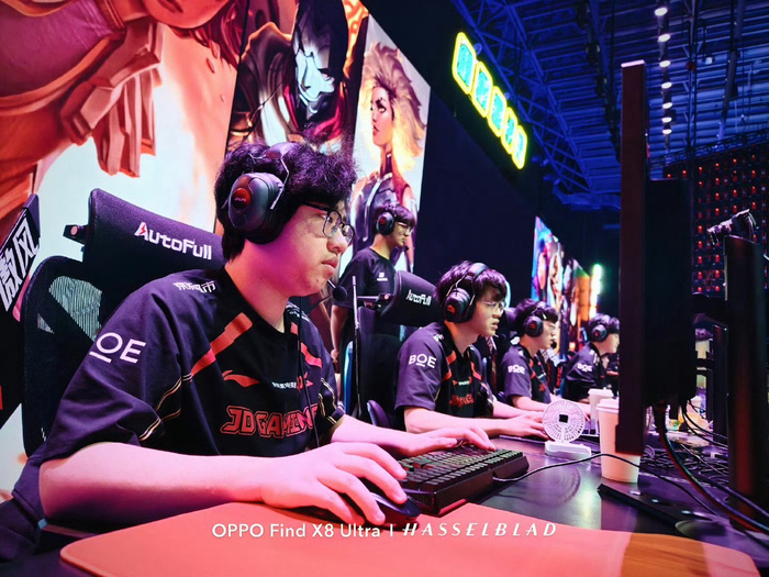 G2险胜JDG，Bin打出惊人五杀峡谷大战入围赛，成为赛场最大亮点