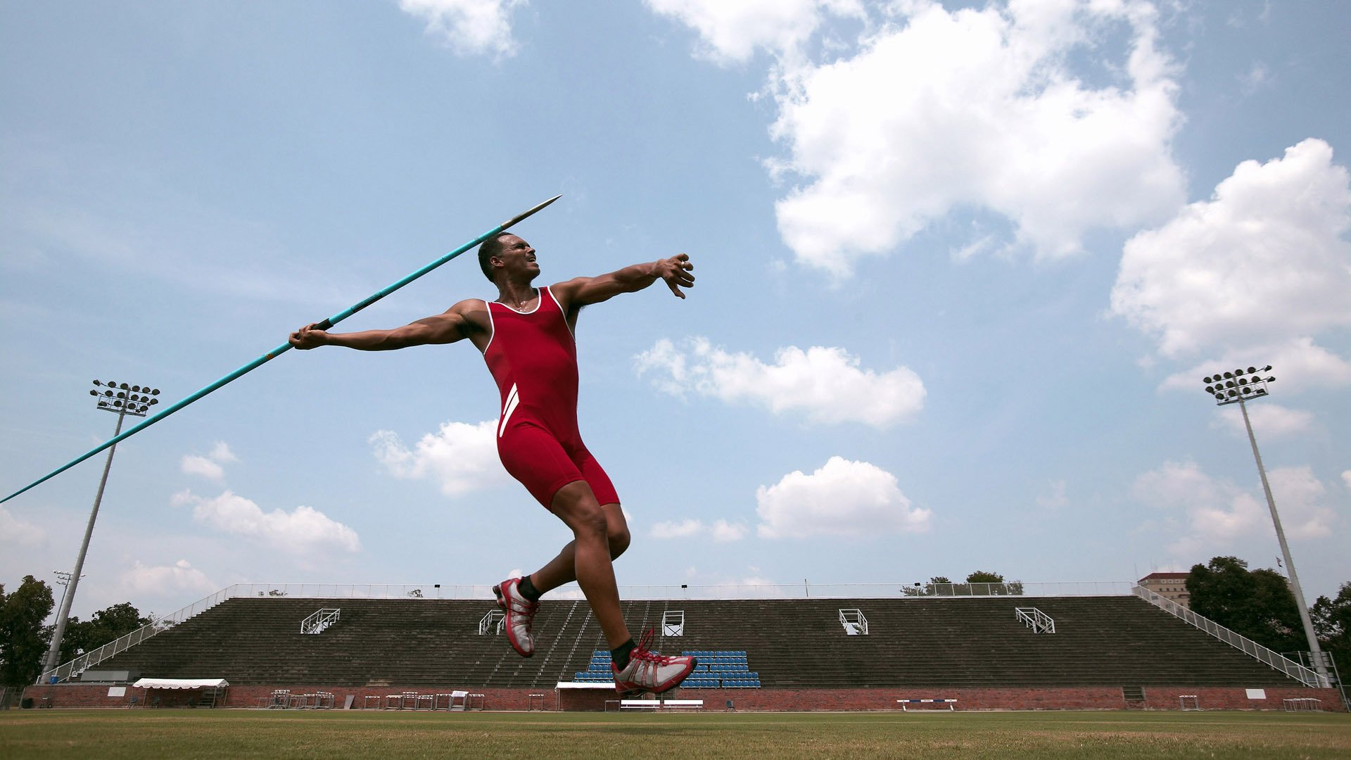 萨拉赫独造三球闪耀全场,中国女足3-1力克加拿大晋级四强