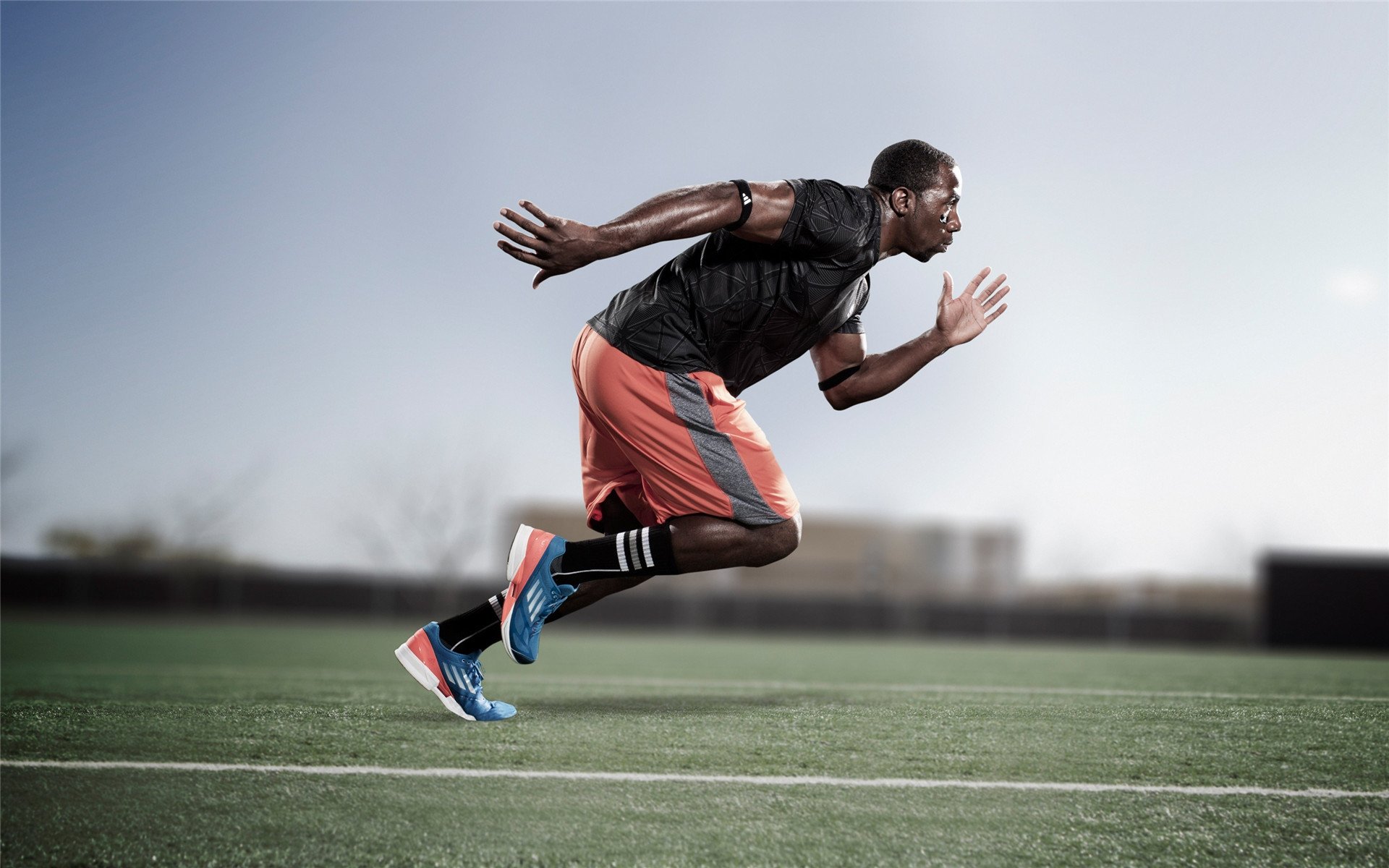 当绝杀哨响彻奥运前夜,小贾伦用钢筋铁骨凿开胜利之路